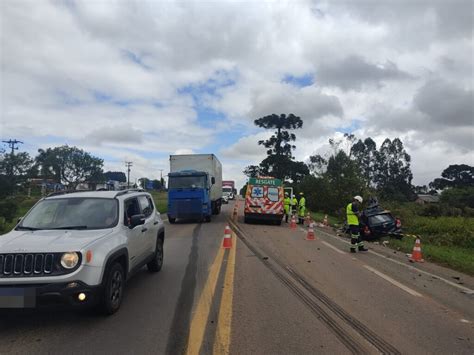 Casal De Idosos Morre Ap S Violenta Colis O Entre Carro E Carreta Clicrdc