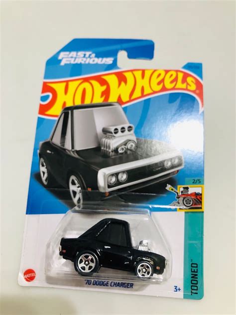 Hot Wheels Velozes e Furiosos Dogde Charger Tooned Toretto Carrinho de Bebê Hot Wheels Nunca