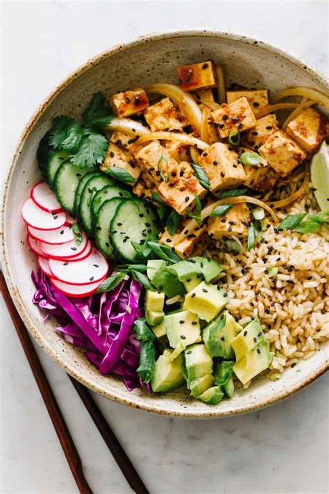 TOFU POKE BOWL RECIPE (VEGAN + EASY) - THE SIMPLE VEGANISTA