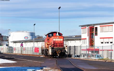 294 864 4 rangiert nach erfolgreichter Zustellung des Ölzuges aus dem