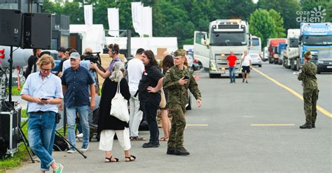 Radomskie lotnisko dzień przed Airshow zdjęcia