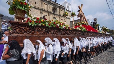 La Liturgia De La Semana Santa Vuelve A Tomar Las Calles De Iberoam Rica