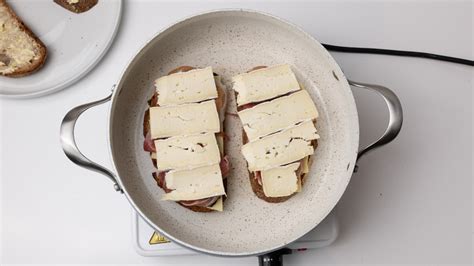 Blackberry Grilled Cheese With Prosciutto And Sage Recipe