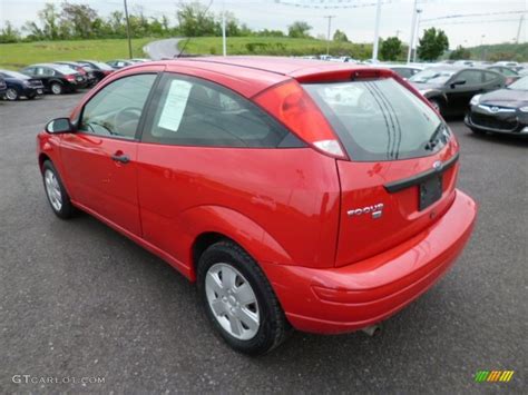 Infra Red 2007 Ford Focus Zx3 Se Coupe Exterior Photo 81153276