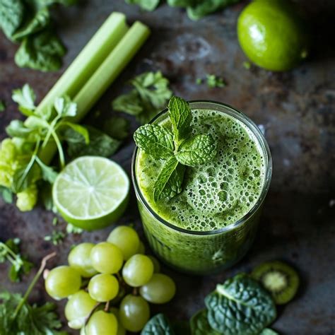 Premium Photo Green Detox Vegetables Smoothie