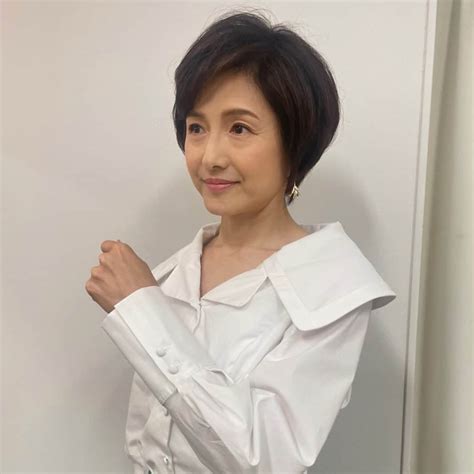 水野真紀さんのインスタグラム写真 水野真紀instagram「昨日放送『魔法のレストラン』（mbs毎日放送 水曜 19時〜） 着用衣装