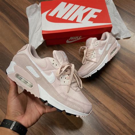 Tênis Nike Air Max 90 Barely Rose Feminino Lokal Skate Shop