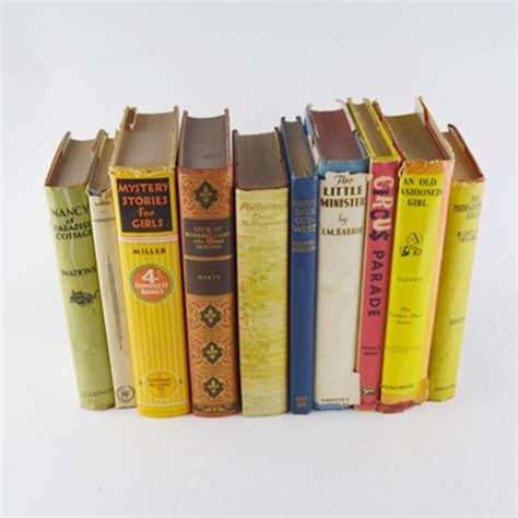 Vintage Hardcover Book Collection | EBTH