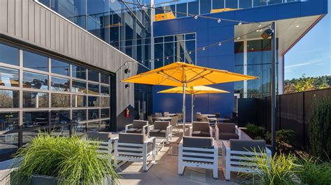 View a Gallery of Interior and Exterior Photos | Topgolf Boston - Canton