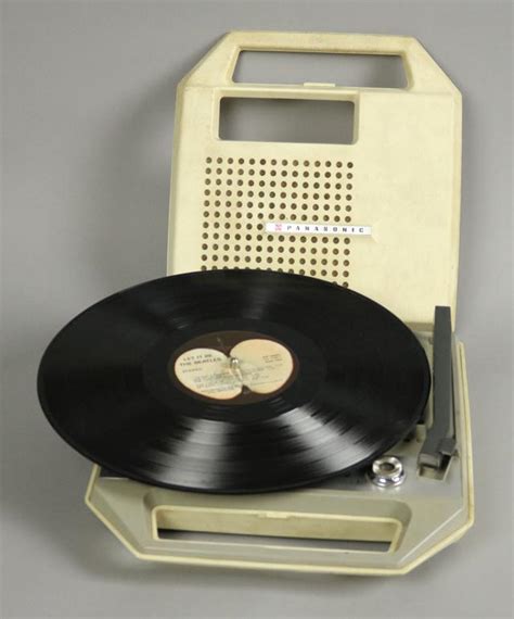 Things That Matter 1960s Portable Record Player