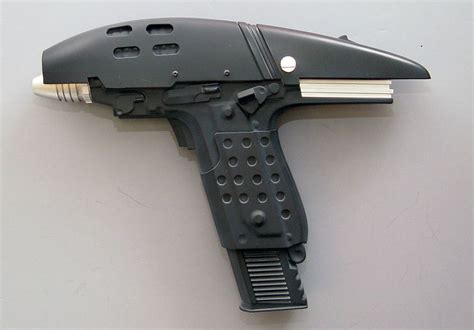 Awesome Sci Fi Movie Guns Star Trek Phaser Star Trek Images Star