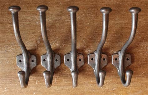 5 X Antique Coat Hooks Wall Decorative Entryway Cast Iron Rustic Metal