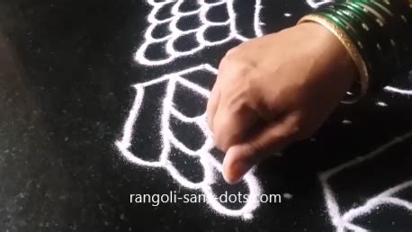 15 To 8 Interlaced Dots Kolam Rangoli Kolam By Sudha Balaji