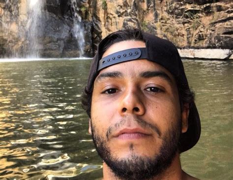 Empres Rio Mariliense Morre Ao Bater Moto Em Rvore No Jardim Aquarius