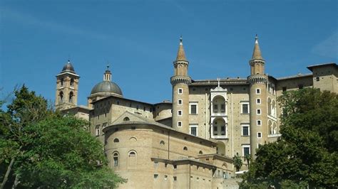 Pesaro ve Urbino Marche Özhan Öztürk Makaleleri