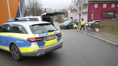 Nach Kollision Mit Auto In Sindelfingen Pedelec Fahrer Schwer Verletzt