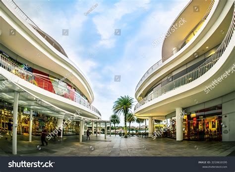 Singapore Oct 2 2022 Vivocity Shopping Stock Photo 2210610195 | Shutterstock