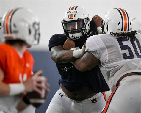 Auburns Jj Pegues Moves From Tight End To Defensive Line