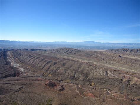 chatoyance: Las Vegas Valley