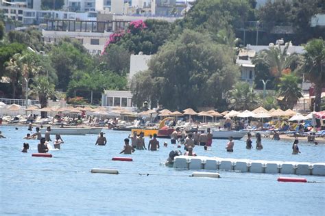 Bodrum plajlarında bayram hareketliliği Norm Haber