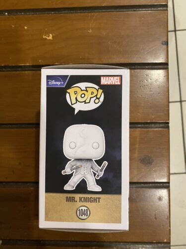 Walmart Exclusive Marvel Moon Knight Mr Knight Glow In The Dark Funko