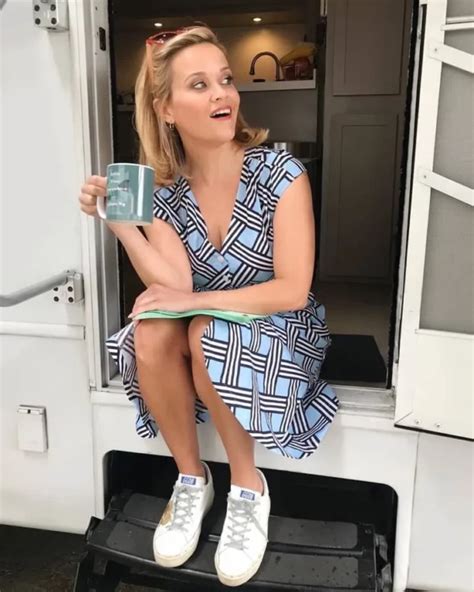 Reese Witherspoon Sexy And Hot Bikini Pictures Woophy