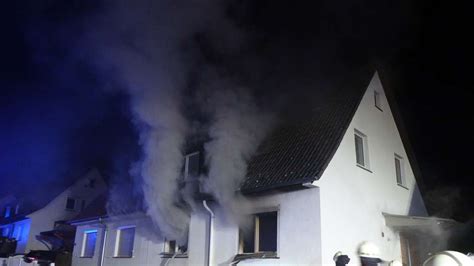 Brand In Kassel Feuerwehr Findet Bewohner Kann Aber Nur Noch Den Tod