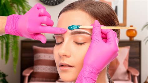 Tips For Getting A Salon Worthy Eyebrow Wax At Home