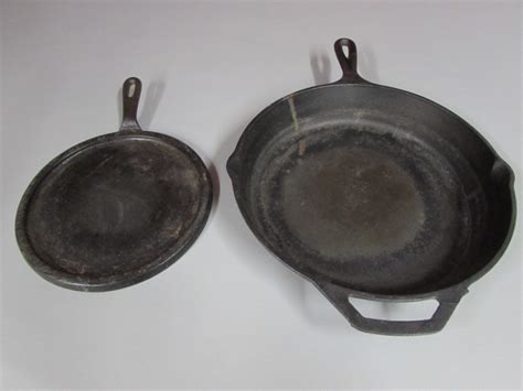 Lot Detail - CAST IRON PANS