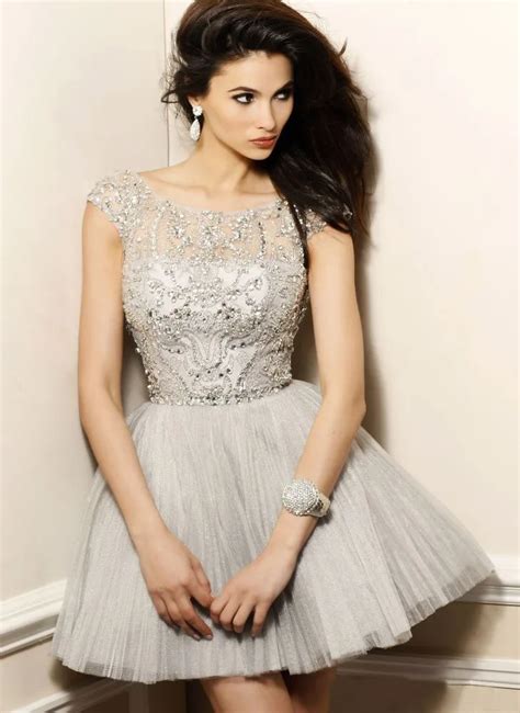 Elegant Crystal Beaded Short Cocktail Dresses With Sleeves Real Images