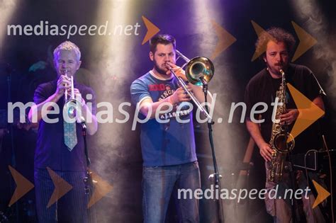 Mediaspeed Let Skupine Jinx Koncert V Cvetli Arni