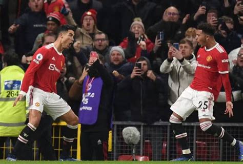 Soi kèo đặc biệt MU vs Arsenal 22h30 ngày 4 9