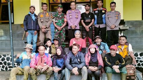 Sempat Dilaporkan Hilang 11 Pendaki Yang Tersesat Di Gunung Cikuray