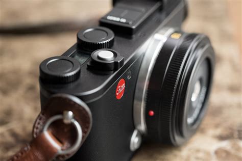 Leica Acknowledges The End Of APS C Cameras It S Now Full Frame Ahead