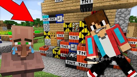 ЖИТЕЛЬ УЗНАЛ ЧТО КОМПОТ ХОЧЕТ ВЗОРВАТЬ ДЕРЕВНЮ ЖИТЕЛЕЙ В МАЙНКРАФТ 100% ...