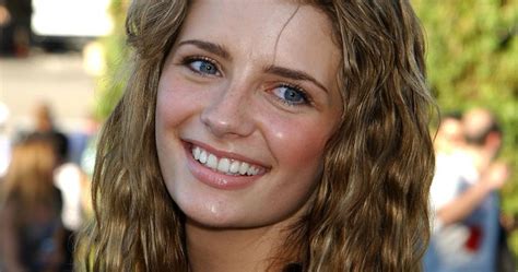 What happened to Mischa Barton? - ABTC
