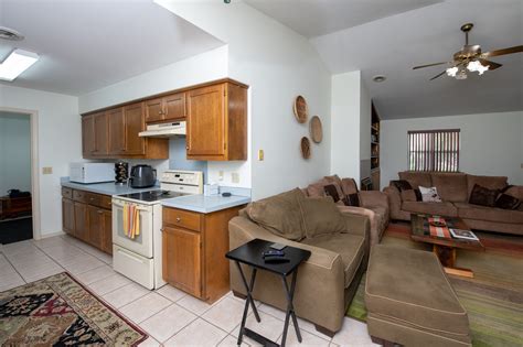 Season 5 Episode 8: Bland Ranchers Gets Global Upgrade - Dave & Jenny Marrs