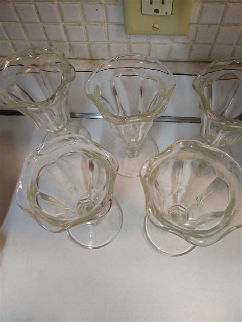 Clear Glass Vintage Tulip Shaped Sundae Parfait Glasses Etsy