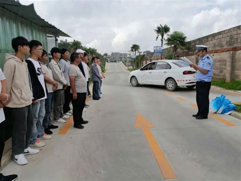 宣传教育丨师宗交警“文明交通进驾校” 助力学员平安“起步” 搜狐汽车 搜狐网