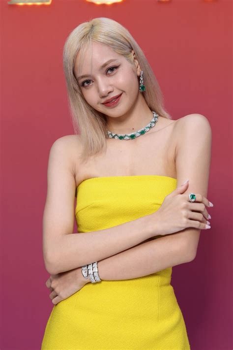 Lisa Blackpink Bvlgari Eden The Garden Of Wonders In Paris