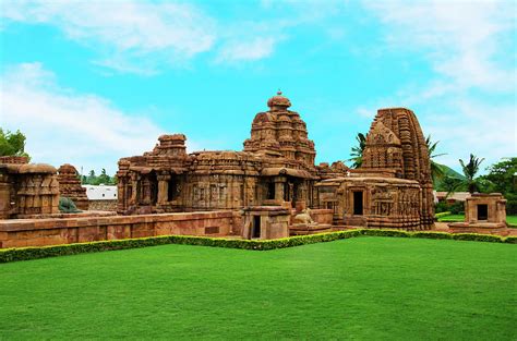 Pattadakal Mallikarjuna Temple | Famous Temples Info Guiders