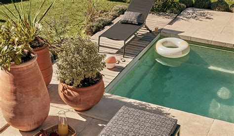 Comment Disposer Harmonieusement Des Pots Sur Une Terrasse Jardiland