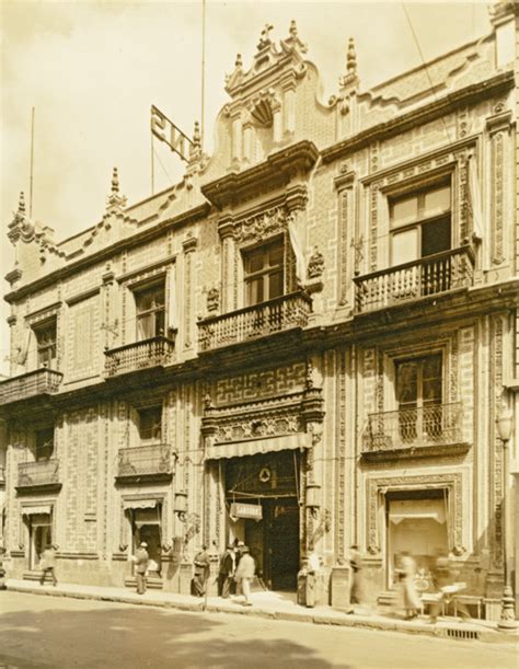 Cuál Es La Leyenda De La Casa De Los Azulejos Infobae