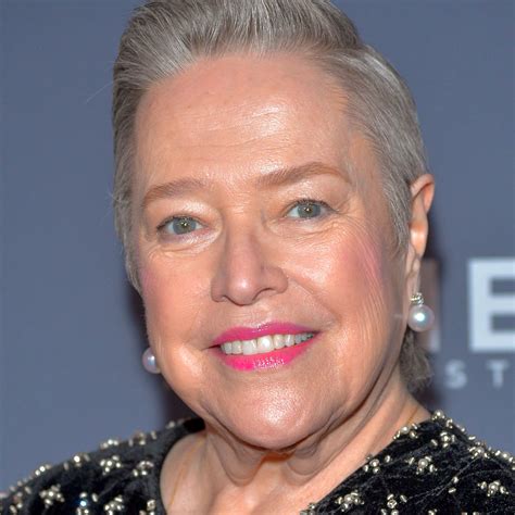 Kathy Bates Shows Off Her 100 Lb Weight Loss And Reveals That