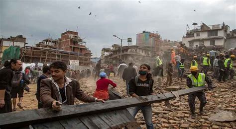 Nepal Earthquake Thousands Of People Rendered Homeless Survivors