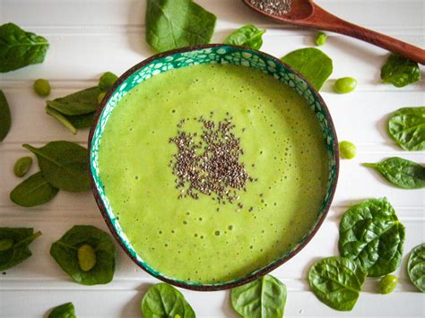 Bol de smoothie vert protéiné HuffPost Vivre