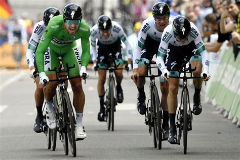 Photos Tour De France Un Contre La Montre Par Quipe En Jaune