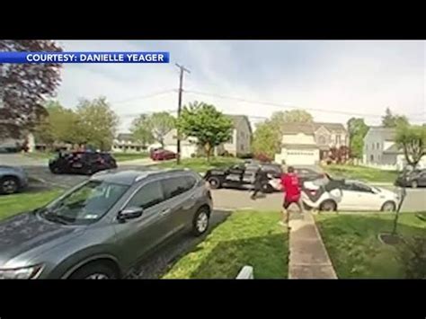 Caught On Video Pizza Delivery Driver Trips Suspect Running From