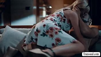 Transexual Madrastra Analed Por La Gran Polla De Su Hijastro XVIDEOS