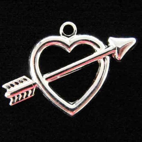 Silver Plate Right Facing 15mm Heart And Arrow